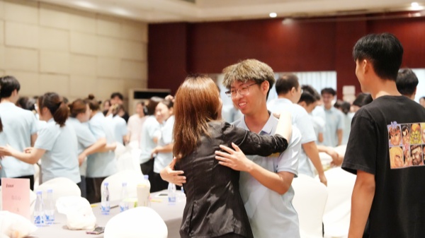 易視界2025年6月嘉獎(jiǎng)會(huì)暨7月啟動(dòng)大會(huì)精彩瞬間